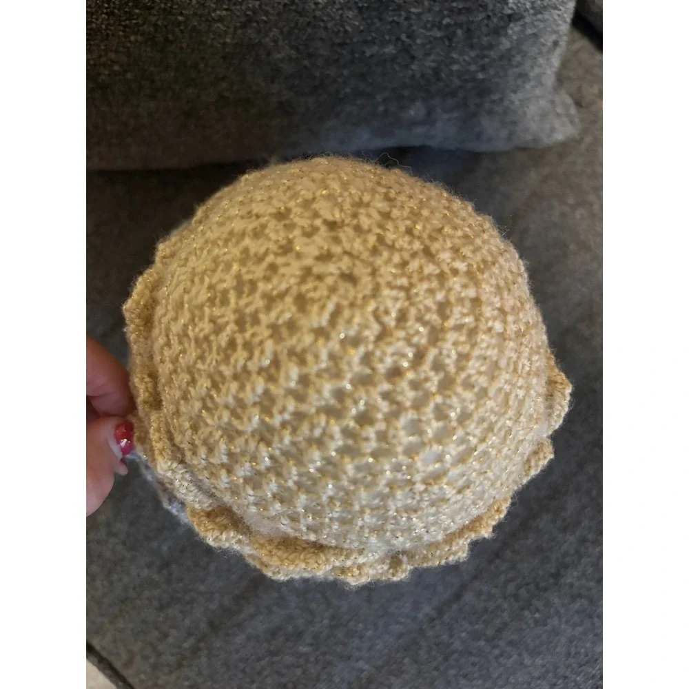 Vtg Hand Crocheted Pinecone Accent Pillow~ Silver & Gold Metallic~Autumn Decor